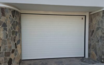 Puertas de garaje y sostenibilidad: ¿cómo afectan al consumo energético real?